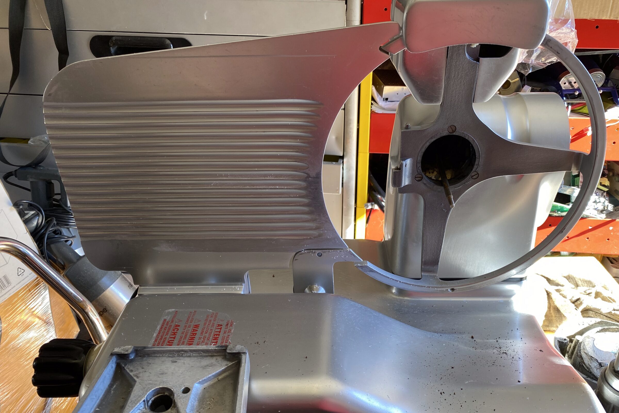 Mehr über den Artikel erfahren Reparatur von Kleingeräten in der Gastroküche – Schnell, zuverlässig & kosteneffizient